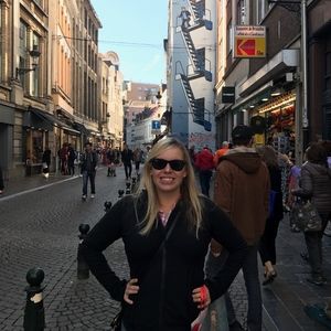 Meet your Posher, Emily